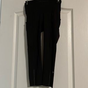 Lululemon yoga leggings, size 2, black, excellent condition.